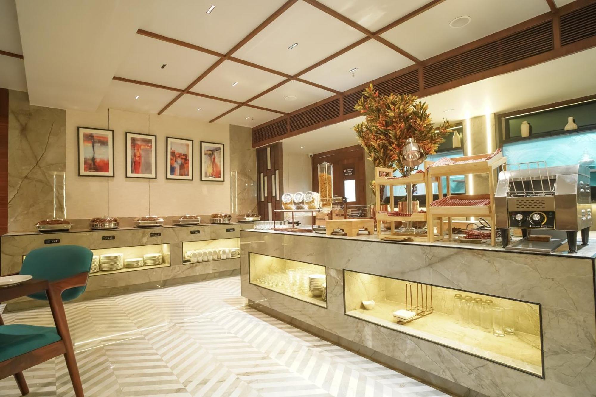 Ishaan Sarovar Portico Deoghar Kültér fotó