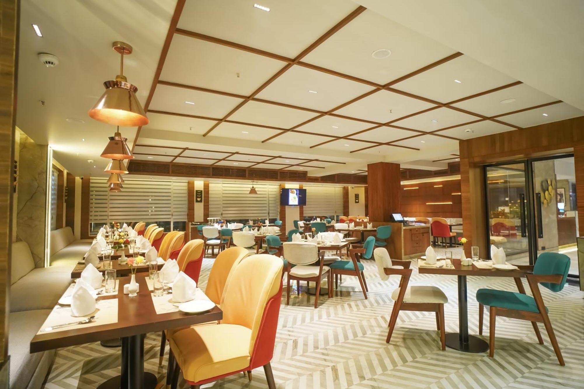 Ishaan Sarovar Portico Deoghar Kültér fotó