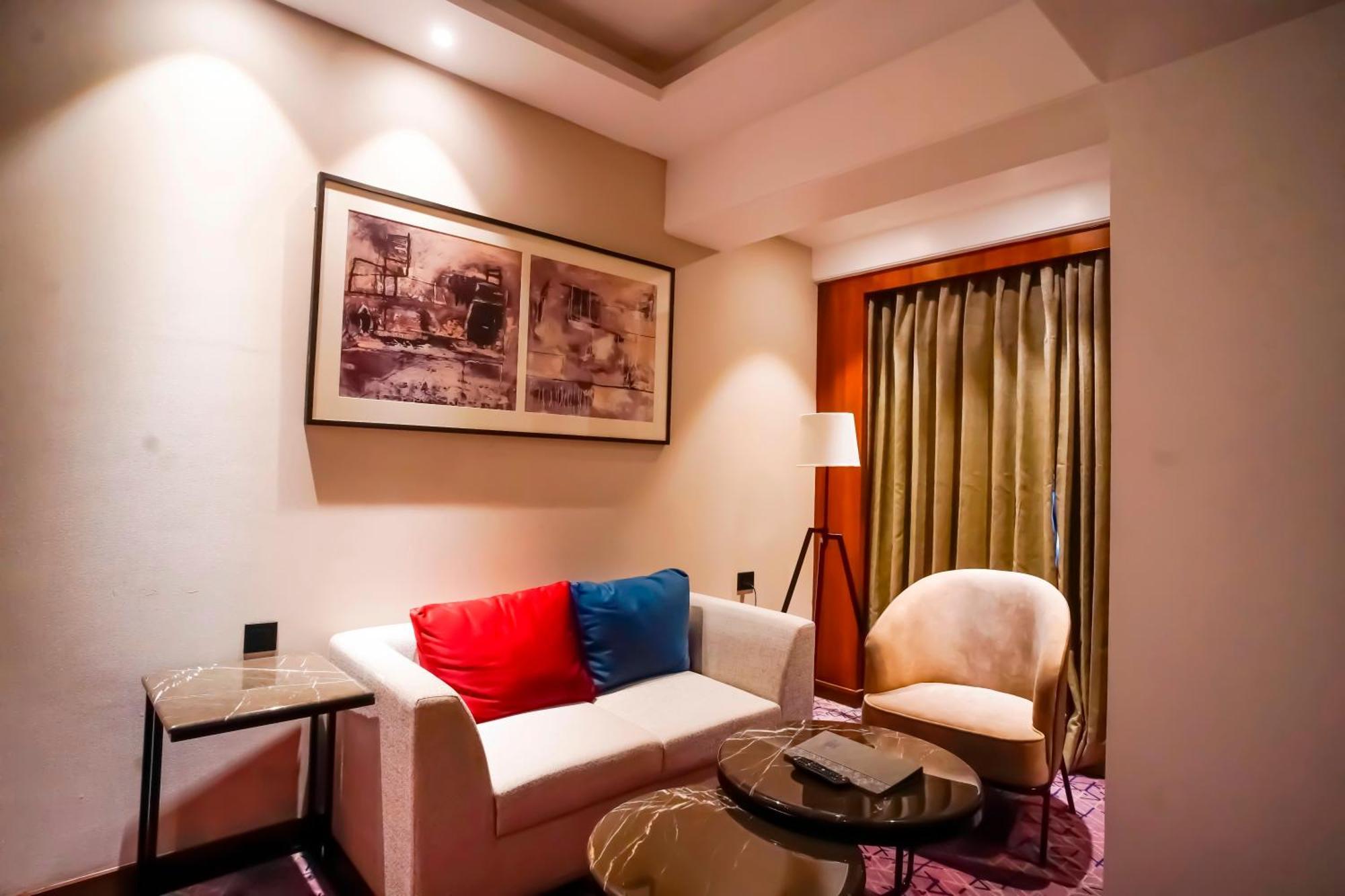 Ishaan Sarovar Portico Deoghar Kültér fotó
