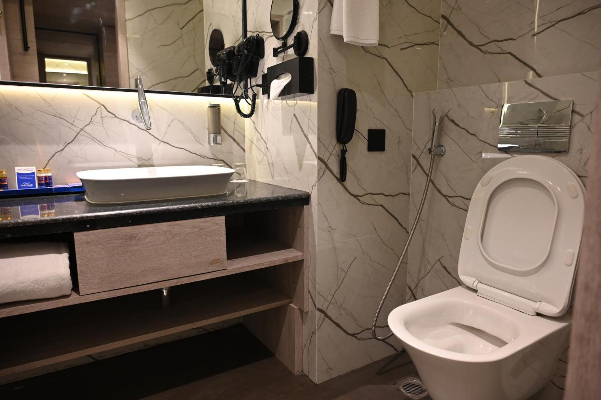 Ishaan Sarovar Portico Deoghar Kültér fotó